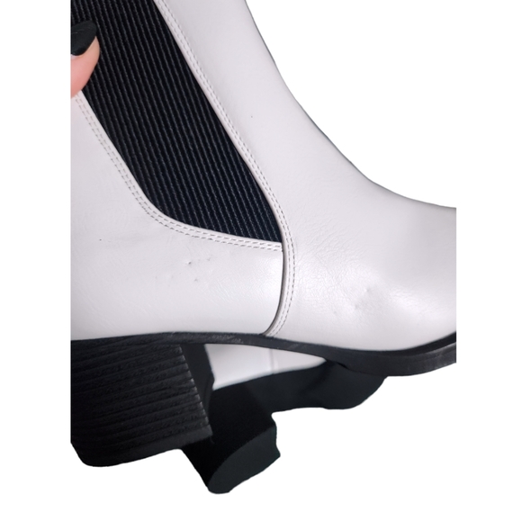 White Ankle Boots- Size 10 - Picture 7 of 7